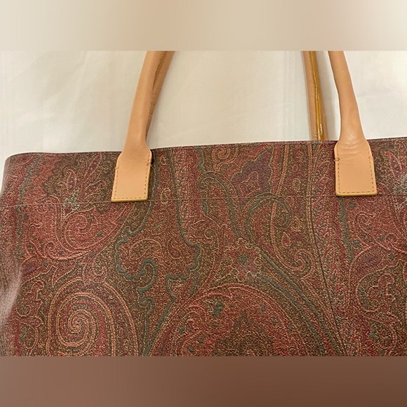 **SOLD** Vintage Etro Iconic Paisley Shoulder Bag - Picture 2 of 16